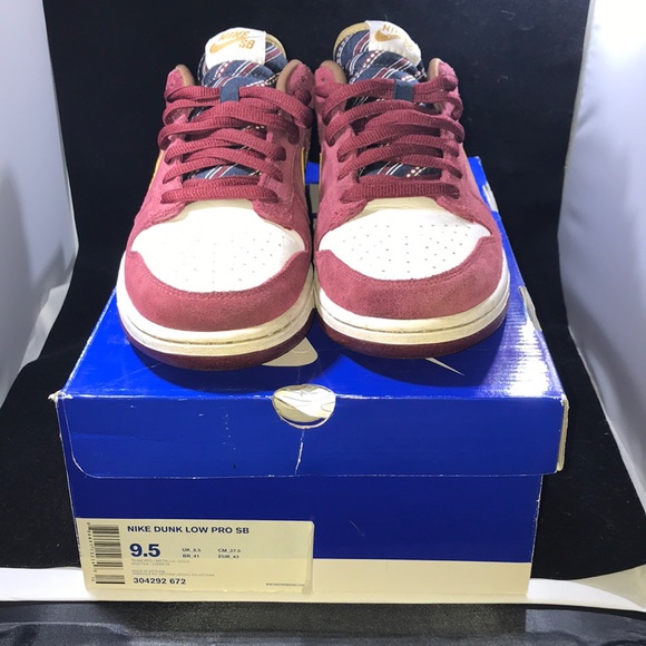 nike sb ron burgundy